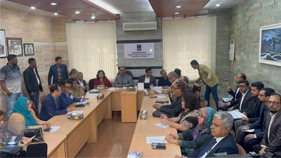 মিটিংয়ে ঢাকা বিশ্ববিদ্যালয় প্রশাসনের সঙ্গে সাত কলেজের অধ্যক্ষরা