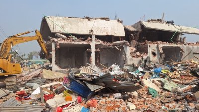 গাজীপুরে বনভূমি উদ্ধারে উচ্ছেদ অভিযান