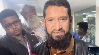 সংবাদ মাধ্যমে কথা বলেছেন মেহরাব হোসেন অপি।