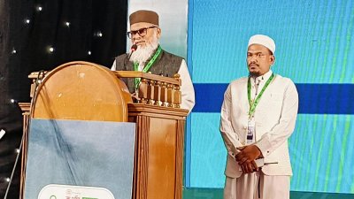 ধর্ম উপদেষ্টা ড. আ ফ ম খালিদ হোসেন (ফাইল ফটো)