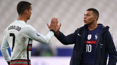 'রোনালদোর মতো লিজেন্ড হতে পারে এমবাপ্পে'