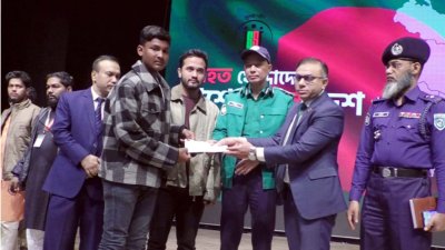 অনুষ্ঠানে প্রধান অতিথি ছিলেন জুলাই স্মৃতি ফাউন্ডেশনের সিইও মীর মাহবুবুর রহমান স্নিগ্ধ