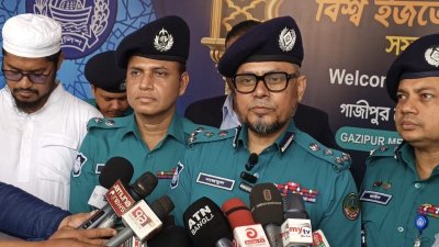 সংবাদ সম্মেলন করেছেন জিএমপি কমিশনার