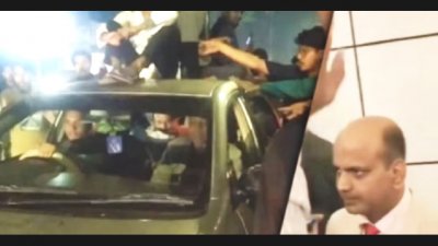 নগরীর টাইগারপাস এলাকার নেভি কনভেনশন সেন্টার থেকে ফখরুল আনোয়ারকে গ্রেফতার করা হয়