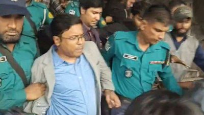 আটক এক কর্মকর্তা