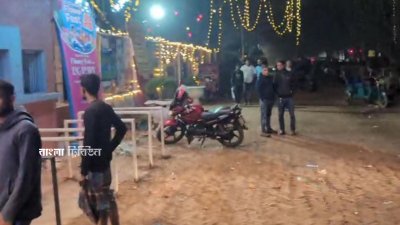 চট্টগ্রাম জেলা প্রশাসক নিয়ন্ত্রিত ডিসি পার্কের ফুল উৎসবে হামলা ও ভাঙচুরের ঘটনা ঘটেছে