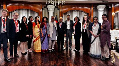 প্রধান উপদেষ্টার সঙ্গে নিরাপনের প্রতিনিধিরা