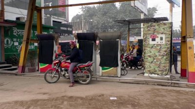 ধর্মঘট চলছে উত্তরবঙ্গের পেট্রোলপাম্পগুলোতে