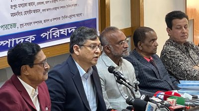 অনুষ্ঠানে সালাউদ্দিন আহমেদ
