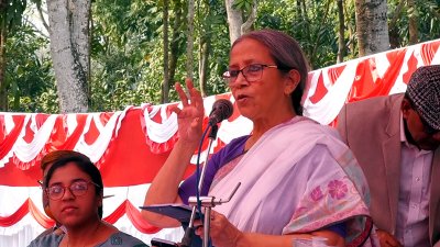 ঝিনাইদহে খামারি সমাবেশে বক্তব্য দেন ফরিদা আখতার