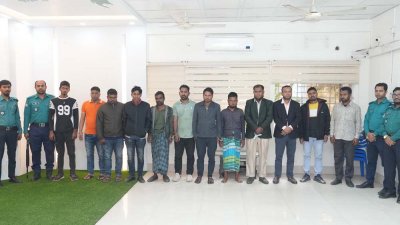 গ্রেফতার ডাকাত দলের সদস্যরা