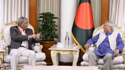 প্রধান উপদেষ্টার সঙ্গে বিএনপির মহাসচিব