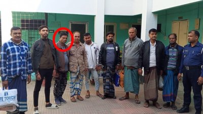 গ্রেফতার ৯ জন