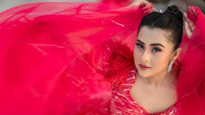 শবনম বুবলী
