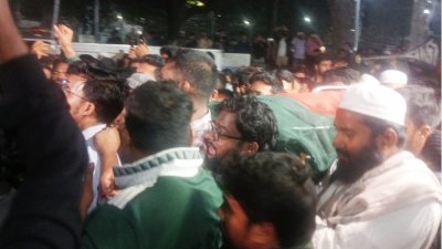 আওয়ামী লীগ নিষিদ্ধের দাবিতে কফিন মিছিল করেছে বৈষম্যবিরোধী ছাত্র আন্দোলন