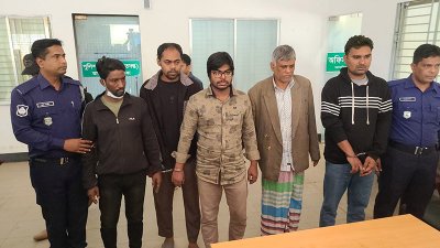 গ্রেফতার পাঁচ জন