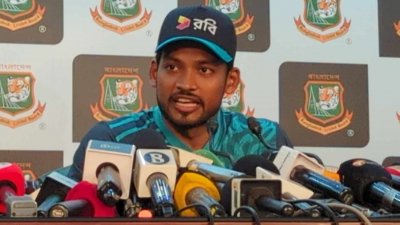 সংবাদ সম্মেলনে শান্ত