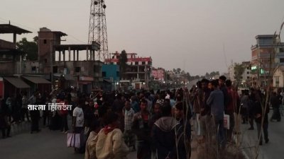 বিচার দাবিতে নিহতের লাশ নিয়ে রংপুর-ঢাকা মহাসড়ক অবরোধ করে বিক্ষোভ করেছেন স্বজন ও এলাকাবাসী