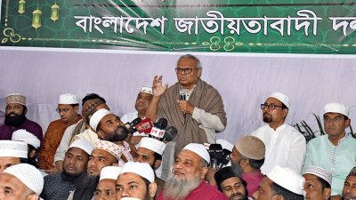 অনুষ্ঠানে কথা বলছেন রুহুল কবির রিজভী