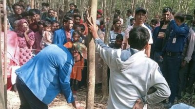 গাজীপুরে গজারিবনের ভেতর থেকে রাসেল বেপারী (১২) নামে এক কিশোর অটোরিকশাচালকের লাশ উদ্ধার করেছে পুলিশ