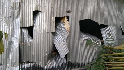 ভাঙচুর করা একটি ঘর