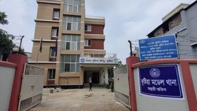 লাশ উদ্ধার করে মর্গে পাঠিয়েছে কুষ্টিয়া মডেল থানা পুলিশ
