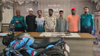 গ্রেফতার পাঁচ আসামি