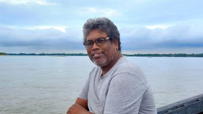 শিল্পী কল্যাণ ট্রাস্টি বোর্ডের ট্রাস্টি নাহিদ হাসান