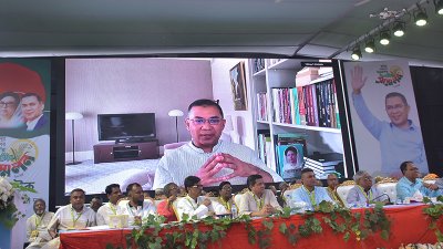 কুমিল্লার সম্মেলনে যোগ দিয়ে বক্তব্য তারেক রহমান