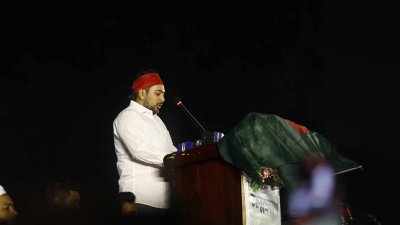 বক্তব্য দিচ্ছেন নাহিদ ইসলাম। ছবি: সাজ্জাদ হোসেন