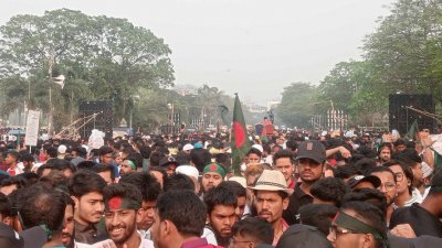 নতুন রাজনৈতিক দলের হাত ধরে দেশের রাজনীতিতে পরিবর্তনের প্রত্যাশা জানিয়েছেন তরুণরা
