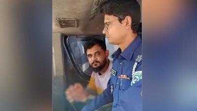 আবু মো. নোমান হাসানকে গ্রেফতারের পর কারাগারে নেওয়ার সময়