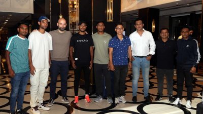 ক্যাম্পের আগে রিপোর্ট করলেন খেলোয়াড়রা