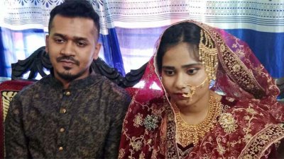 স্ত্রী সুমী আক্তারের সঙ্গে শহীদ সেলিম তালুকদার