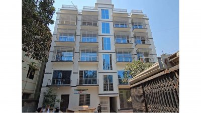 টাঙ্গাইল শহরের ছোটকালীবাড়ি এলাকার ছয়তলা ভবনটি দখল কর হয়েছে