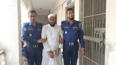 গ্রেফতার মাদ্রাসাশিক্ষক