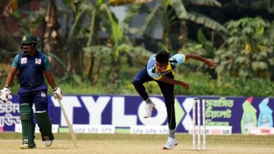 নাহিদ ভালো বোলিং করেছেন
