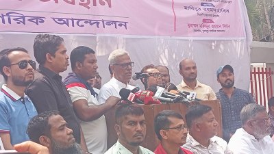 বক্তব্য দিচ্ছেন জয়নুল আবদিন ফারুক