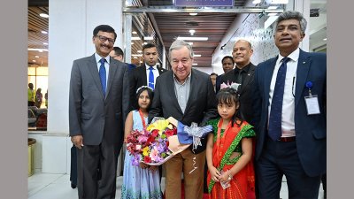 হযরত শাহজালাল আন্তর্জাতিক বিমানবন্দরে আন্তোনিও গুতেরেসকে ফুলেল শুভেচ্ছা
