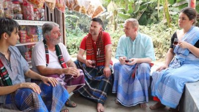 ‘ইত্যাদি’র এবারের আয়োজনেও থাকছেন বিদেশিরা