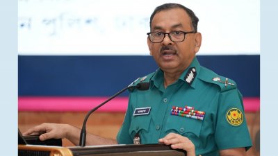 বক্তব্য দিচ্ছেন ডিএমপি কমিশনার শেখ মো. সাজ্জাত আলী