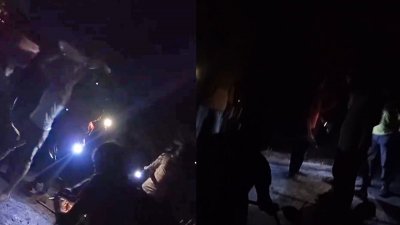 টাঙ্গাইলের ভূঞাপুরে রাতের আঁধারে নিম্নমানের উপকরণ দিয়ে সড়ক ঢালাইয়ের সময় ভিডিও করায় যুবককে মারধর করেছেন ইউনিয়ন যুবদলের দুই নেতা