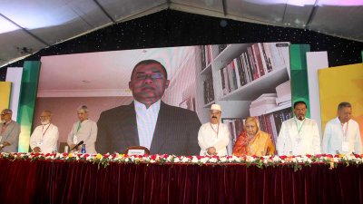বর্ধিত সভায় তারেক রহমান ও দলের স্থায়ী কমিটির সদস্যরা (ফাইল ছবি)
