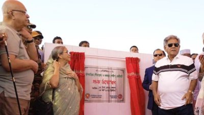 চট্টগ্রাম-সন্দ্বীপ নৌপথে ফেরি উদ্বোধন করেন উপদেষ্টারা