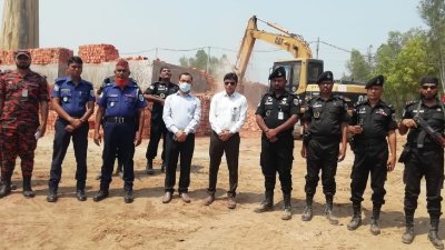 ইটভাটায় ভ্রাম্যমাণ আদালত পরিচালনা করা হয়