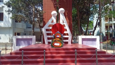 ১৪৪ ধারা জারি করায় উপজেলা শহরে সুনসান নীরবতা