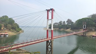 রাঙামাটির ঐতিহ্যবাহী ঝুলন্ত সেতু
