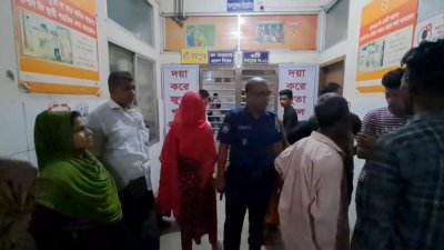 ফরিদপুর সদরে ক্রিকেট খেলা ও বোয়ালমারীতে পেঁয়াজ তোলাকে কেন্দ্র করে চার পক্ষের সংঘর্ষে অন্তত ২৫ জন আহত হয়েছেন