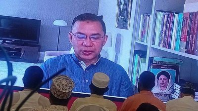 গত ২৩ মার্চ জাতীয়তাবাদী সমমনা জোটের ইফতার মাহফিলে প্রধান অতিথির বক্তব্য রাখছিলেন বিএনপির ভারপ্রাপ্ত চেয়ারম্যান তারেক রহমান