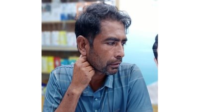 গ্রেফতার গ্রাম পুলিশ
